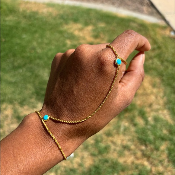 Title:
18K Solid Gold Hand Chain Bracelet with Sleeping Beauty Turquoise - Picture 4 of 6